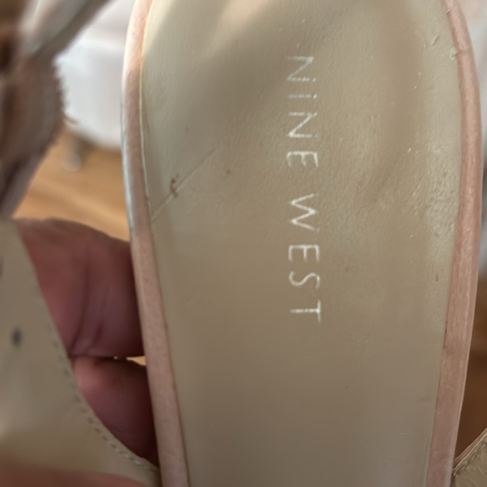 I Have A Very Nice Wide Leg Pair Pant Color Is Be… - image 5